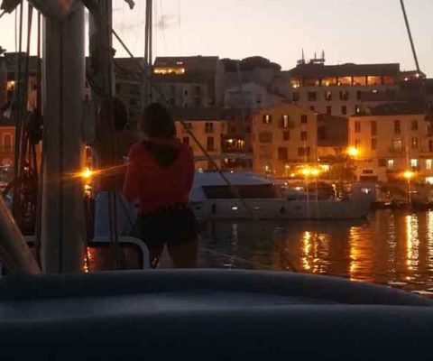 Calvi Corsica porto di notte esperienze di vela uscite in barca vela crociere